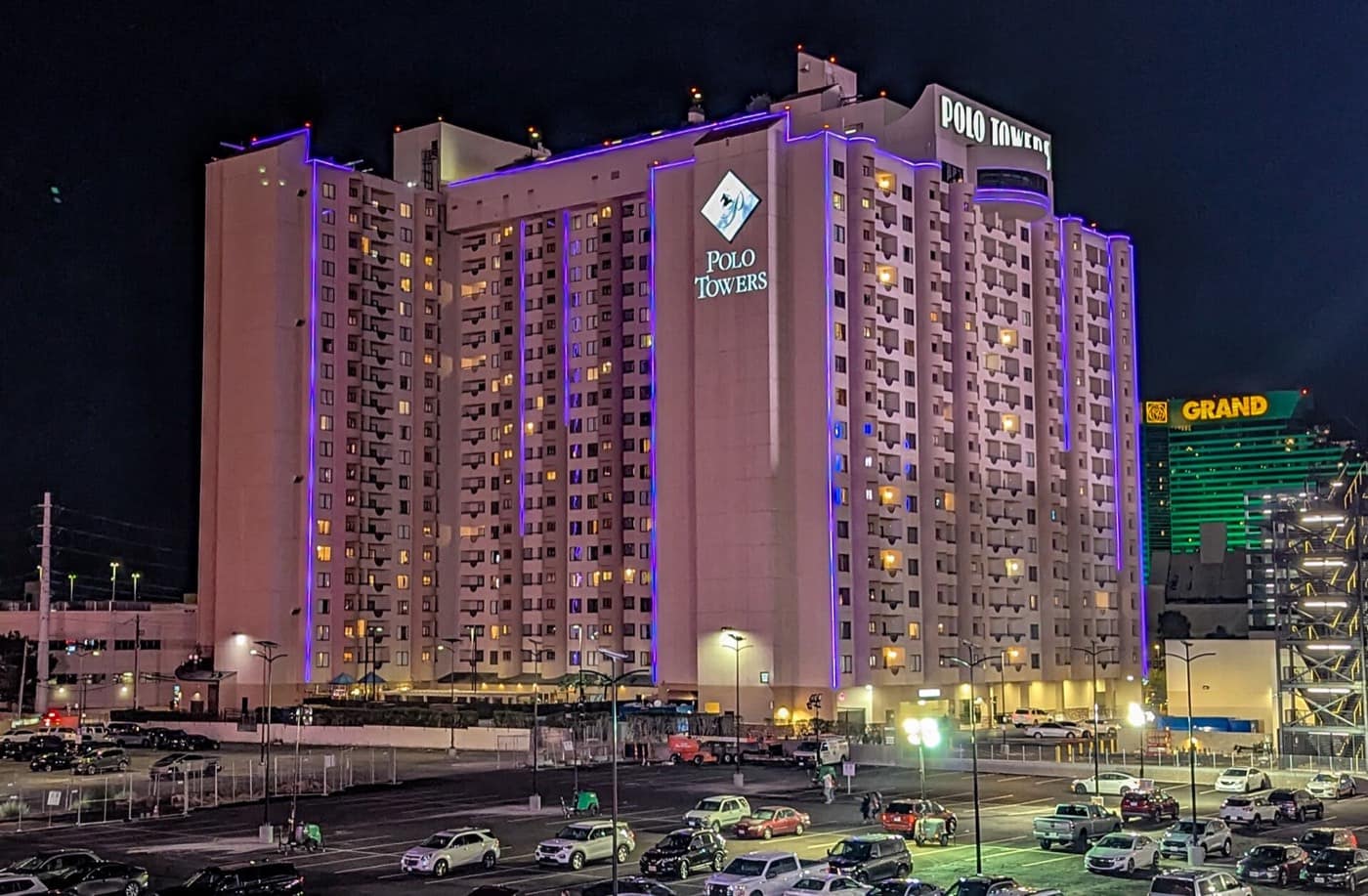 Polo Towers, Las Vegas, at night